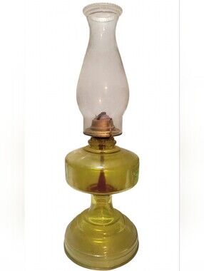 L.E. Smith Amber Oil Lamp Original Chimney Eagle Burner Dusty Big GLOWS!
